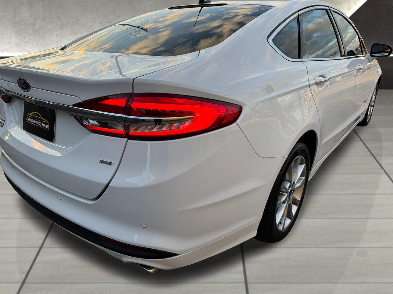 2018 Ford Fusion Energi SE ENERGI+Leather+ApplePlay+CLEAN CARFAX Photo