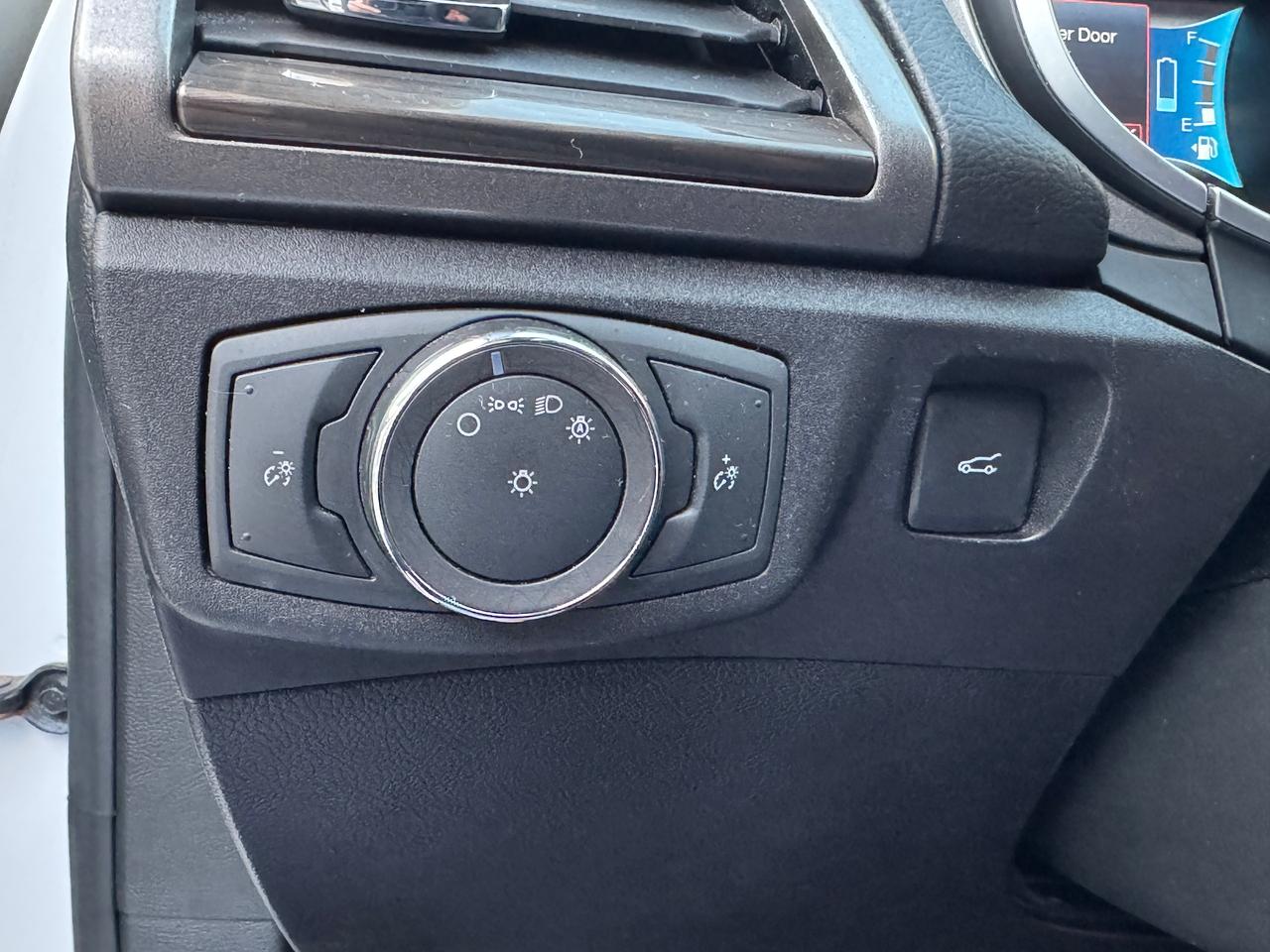 2018 Ford Fusion Energi SE ENERGI+Leather+ApplePlay+CLEAN CARFAX Photo