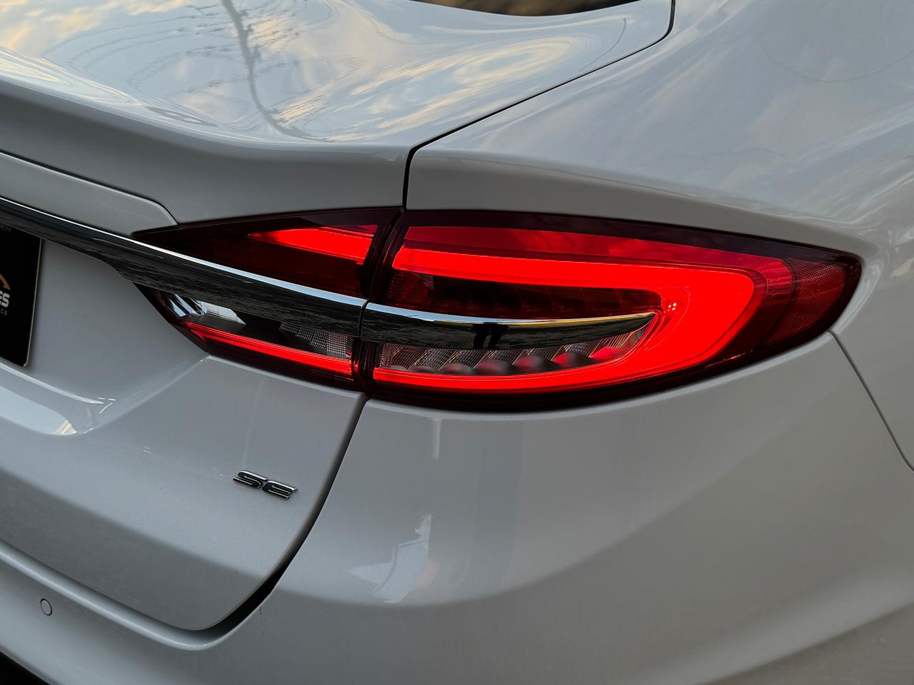 2018 Ford Fusion Energi SE ENERGI+Leather+ApplePlay+CLEAN CARFAX Photo