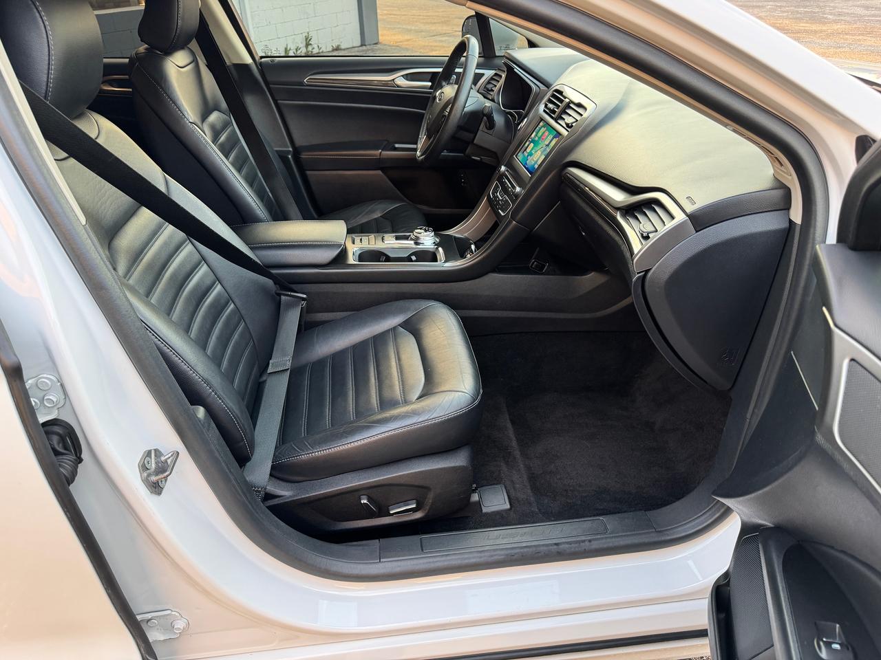2018 Ford Fusion Energi SE ENERGI+Leather+ApplePlay+CLEAN CARFAX Photo