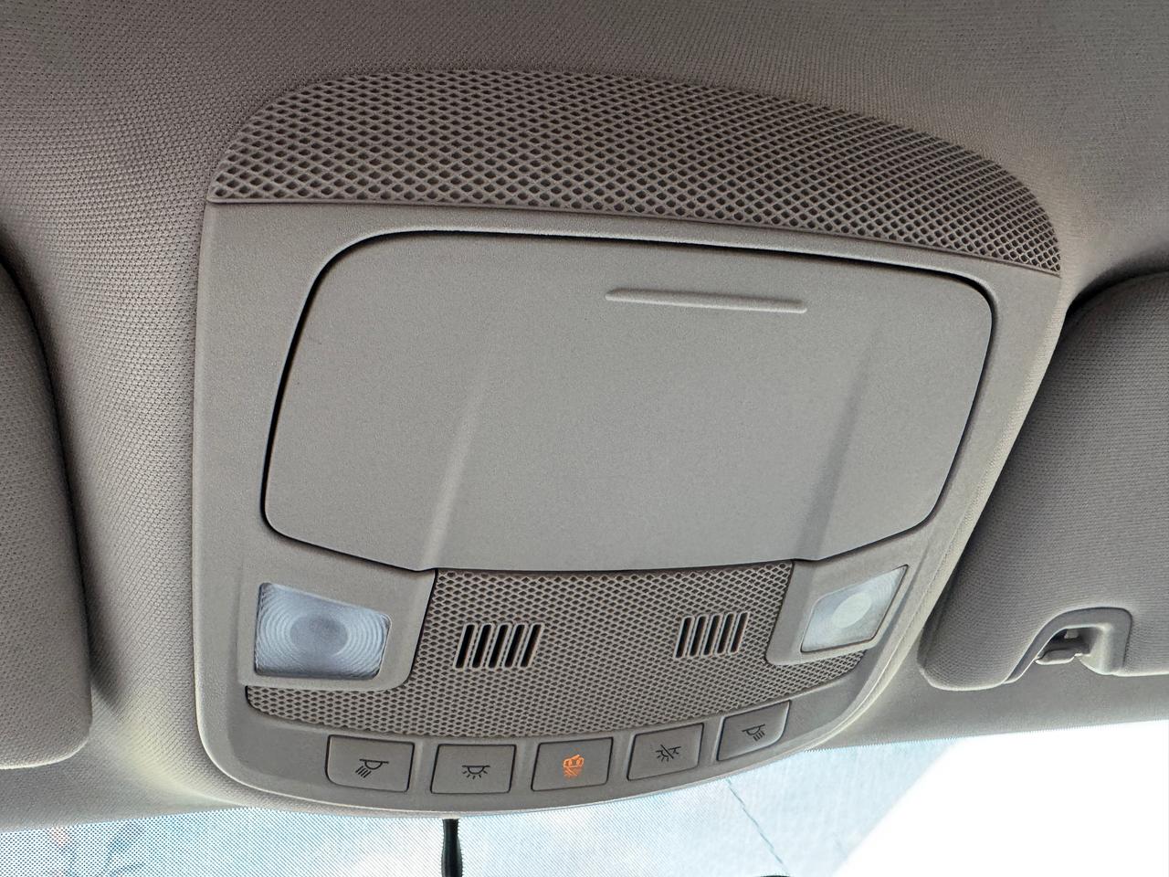 2018 Ford Fusion Energi SE ENERGI+Leather+ApplePlay+CLEAN CARFAX Photo