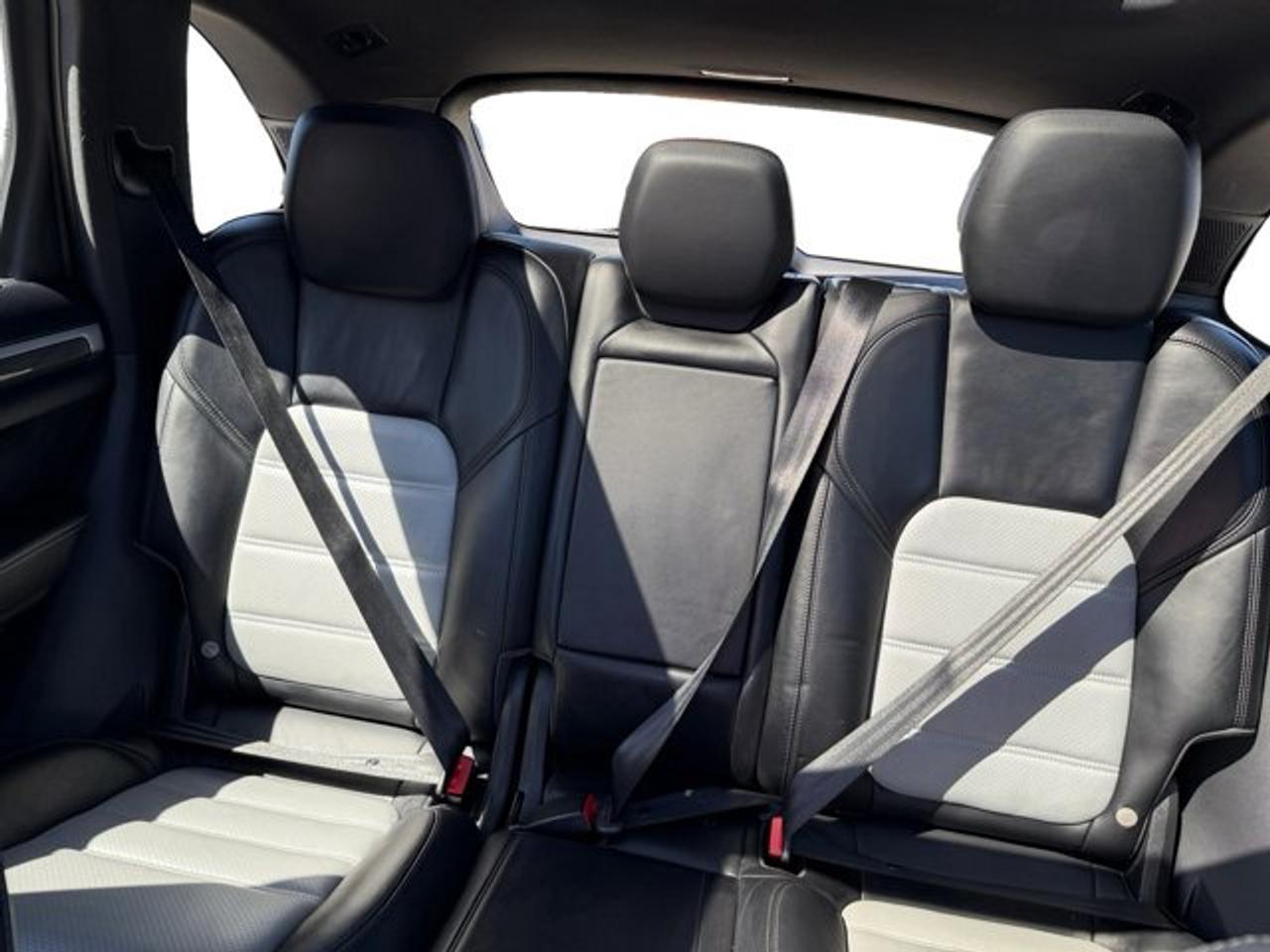 2018 Porsche Cayenne S - Photo #15