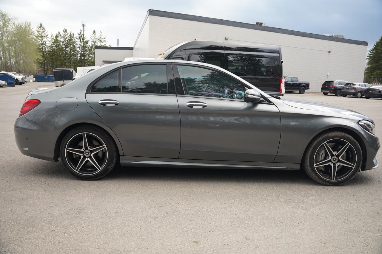 2017 Mercedes-Benz C-Class AMG C43 SEDAN Photo4