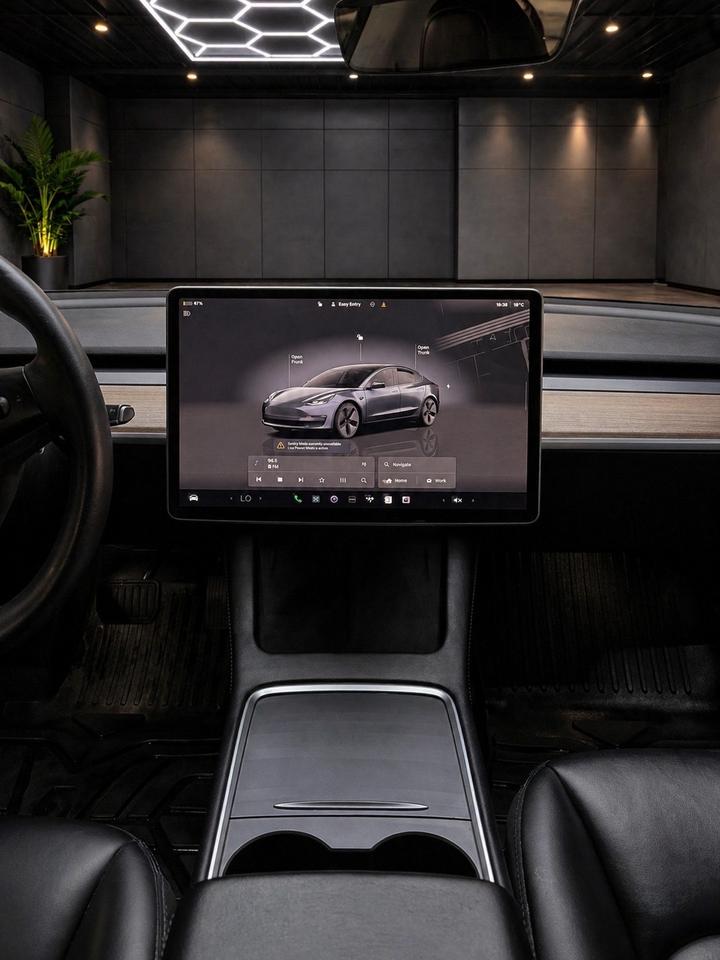 2023 Tesla Model 3 Long Range Dual Motor AWD Photo