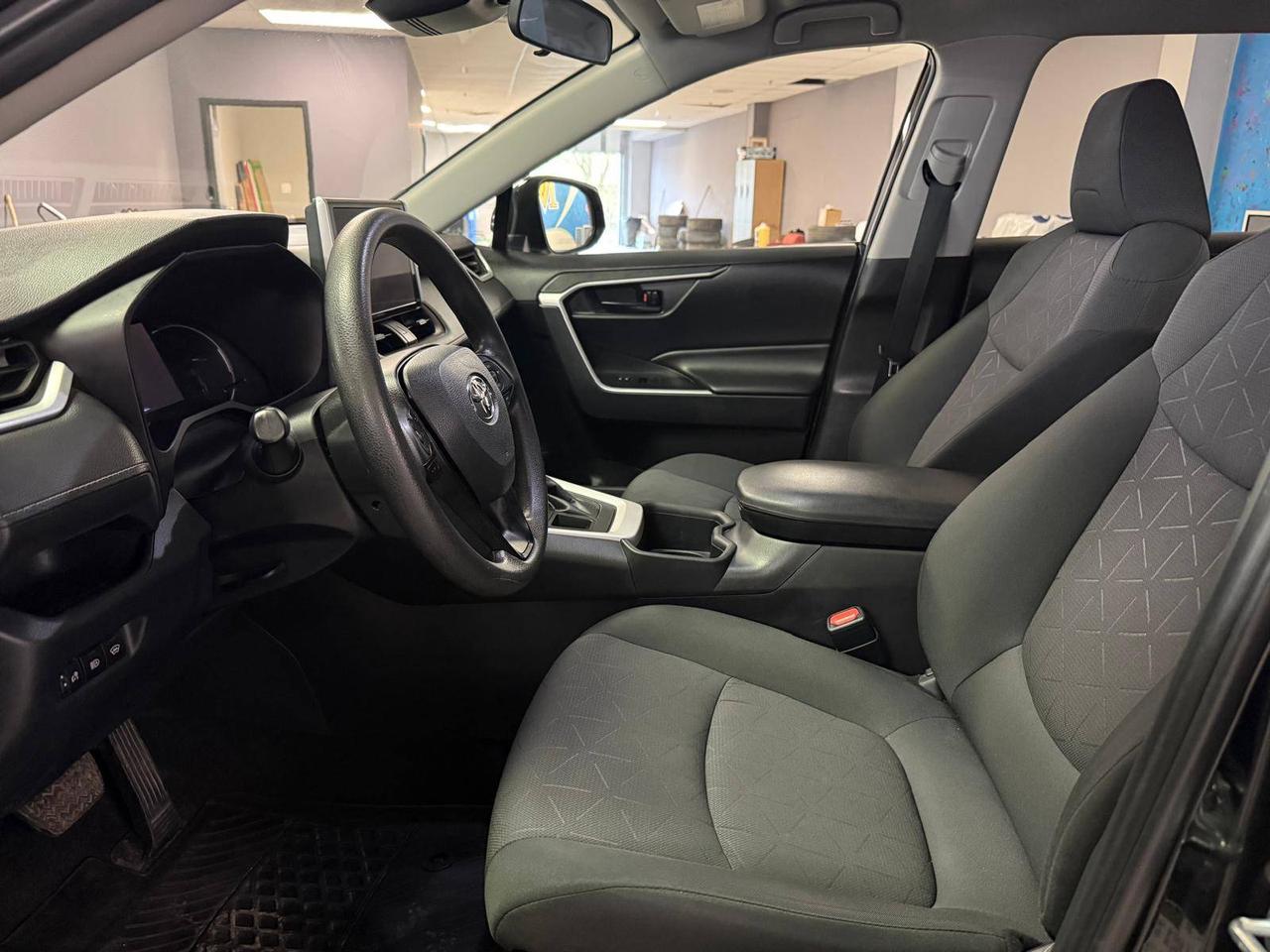 2023 Toyota RAV4 LE AWD, REBUILD Photo