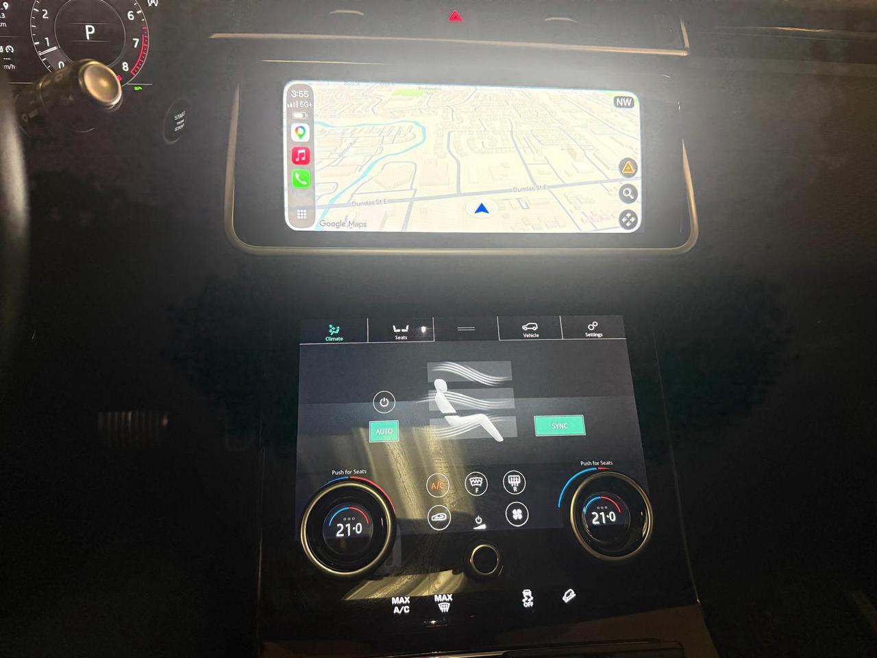 2019 Land Rover Range Rover Velar P300 R-Dynamic SE, 20 DEALER SERVICE RECORD Photo