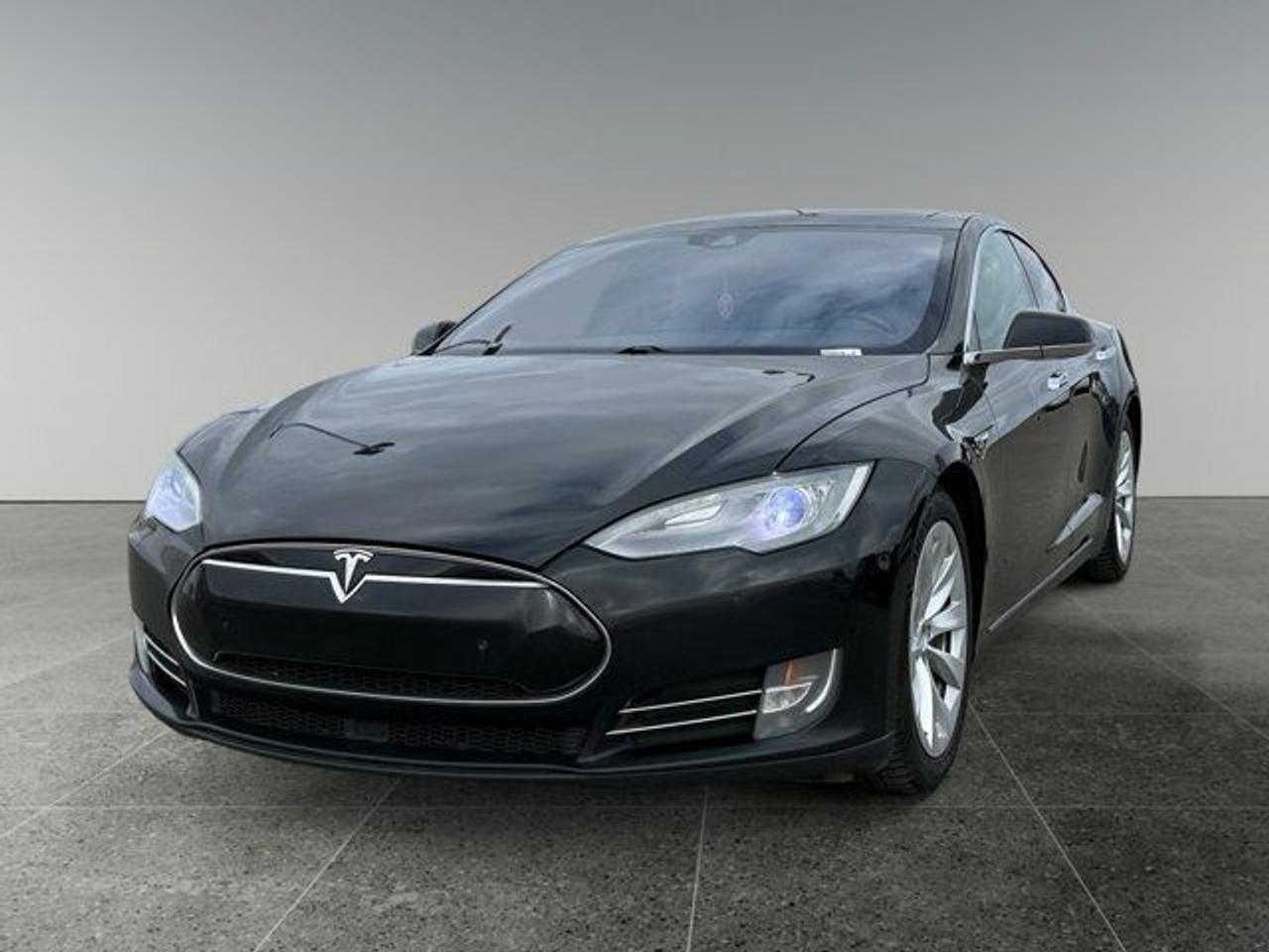 2015 Tesla Model S 85D - Photo #1