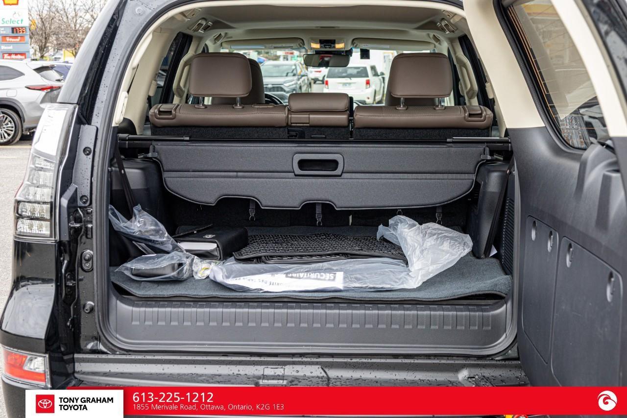 2023 Lexus GX 460 Premium Photo