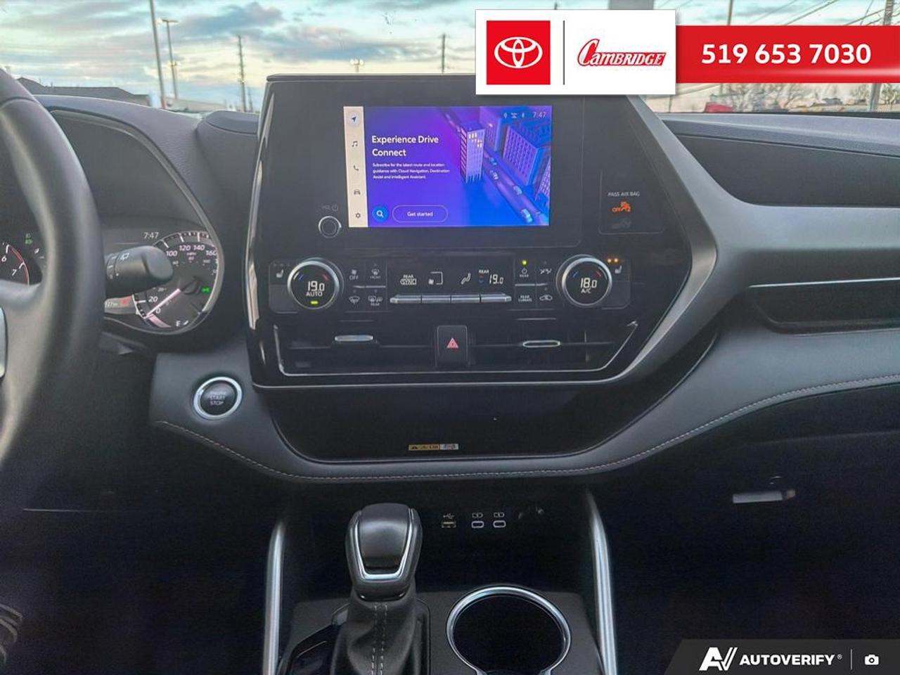 2024 Toyota Highlander XLE Photo