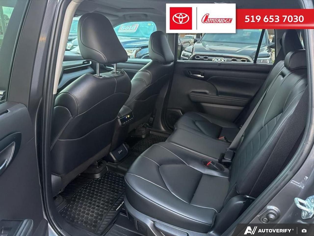 2024 Toyota Highlander XLE Photo