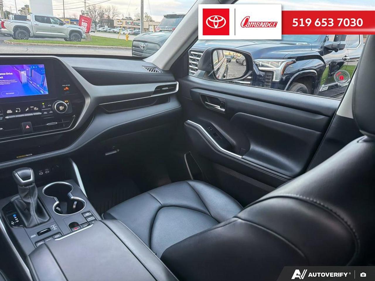 2024 Toyota Highlander XLE Photo