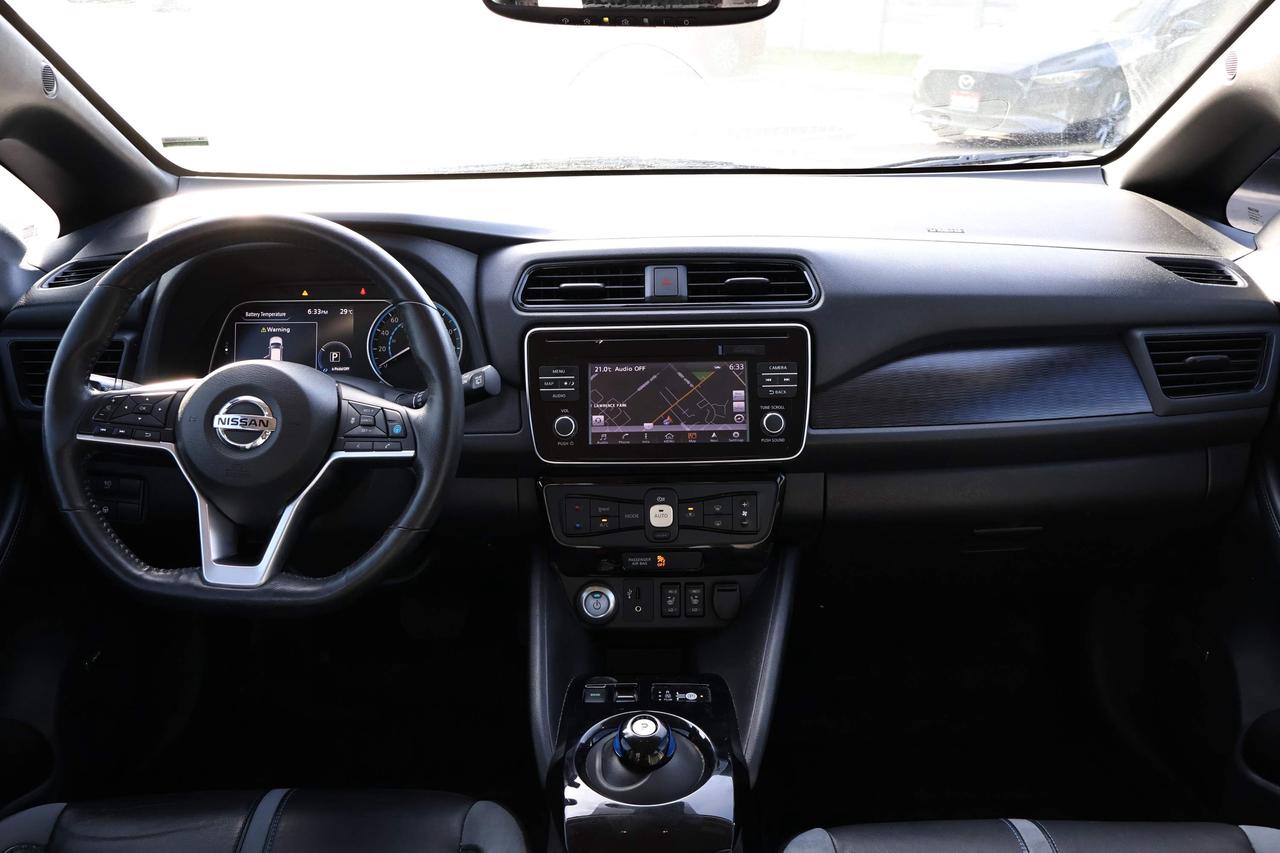 2018 Nissan Leaf S Photo