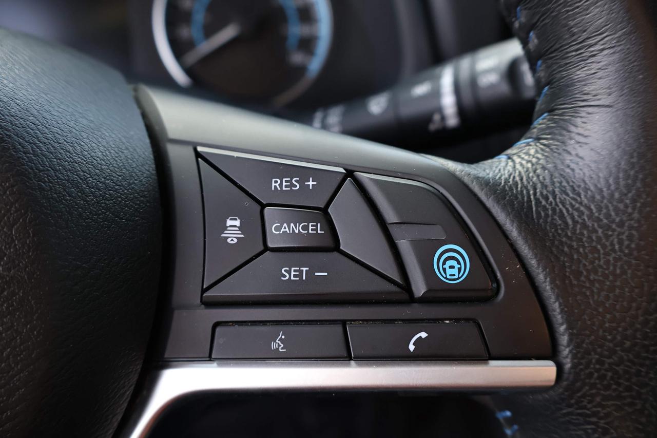2018 Nissan Leaf S Photo