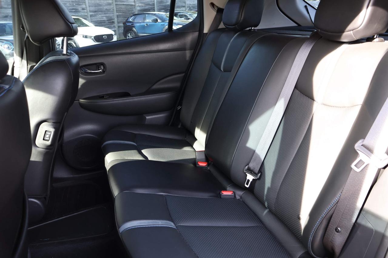 2018 Nissan Leaf S Photo