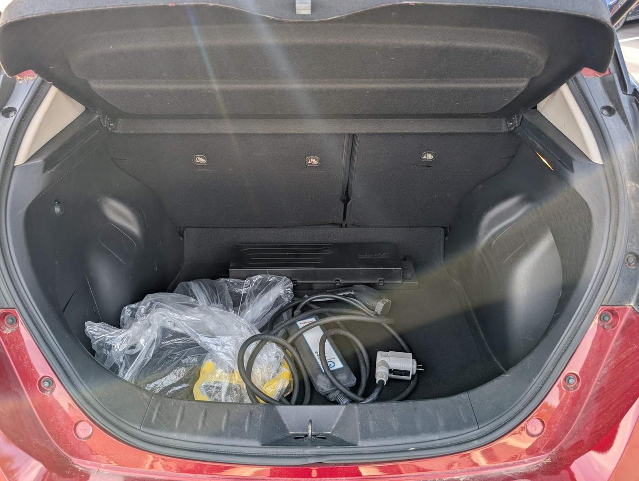 2018 Nissan Leaf S Photo