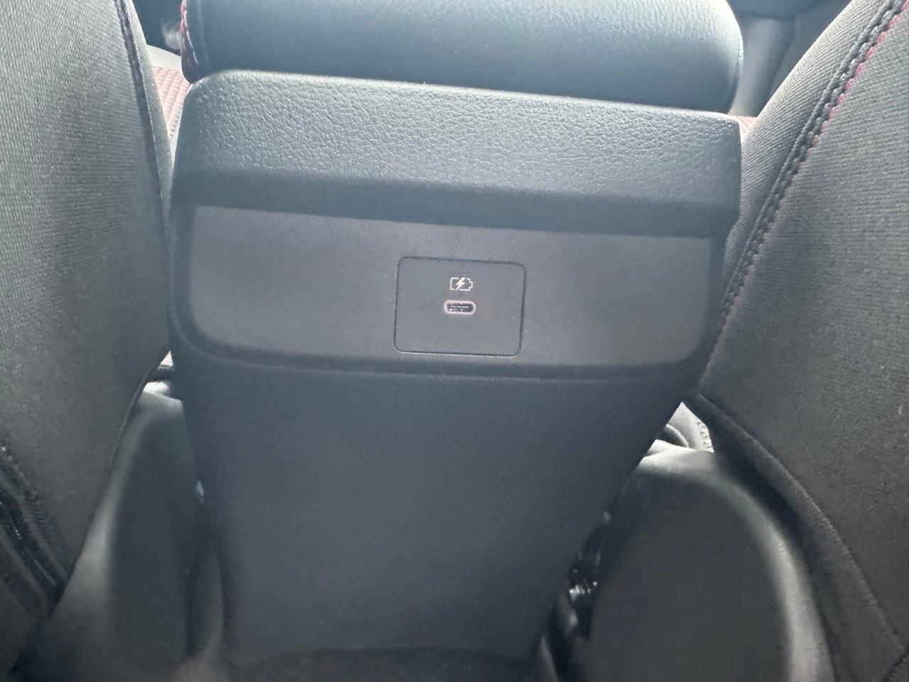 2026 Nissan Sentra SV SEDAN Photo