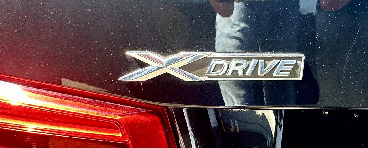 2018 BMW 3 Series 330i xDrive Sedan South Africa - Photo #10