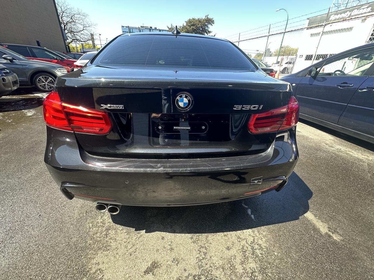 2018 BMW 3 Series 330i xDrive Sedan South Africa - Photo #4