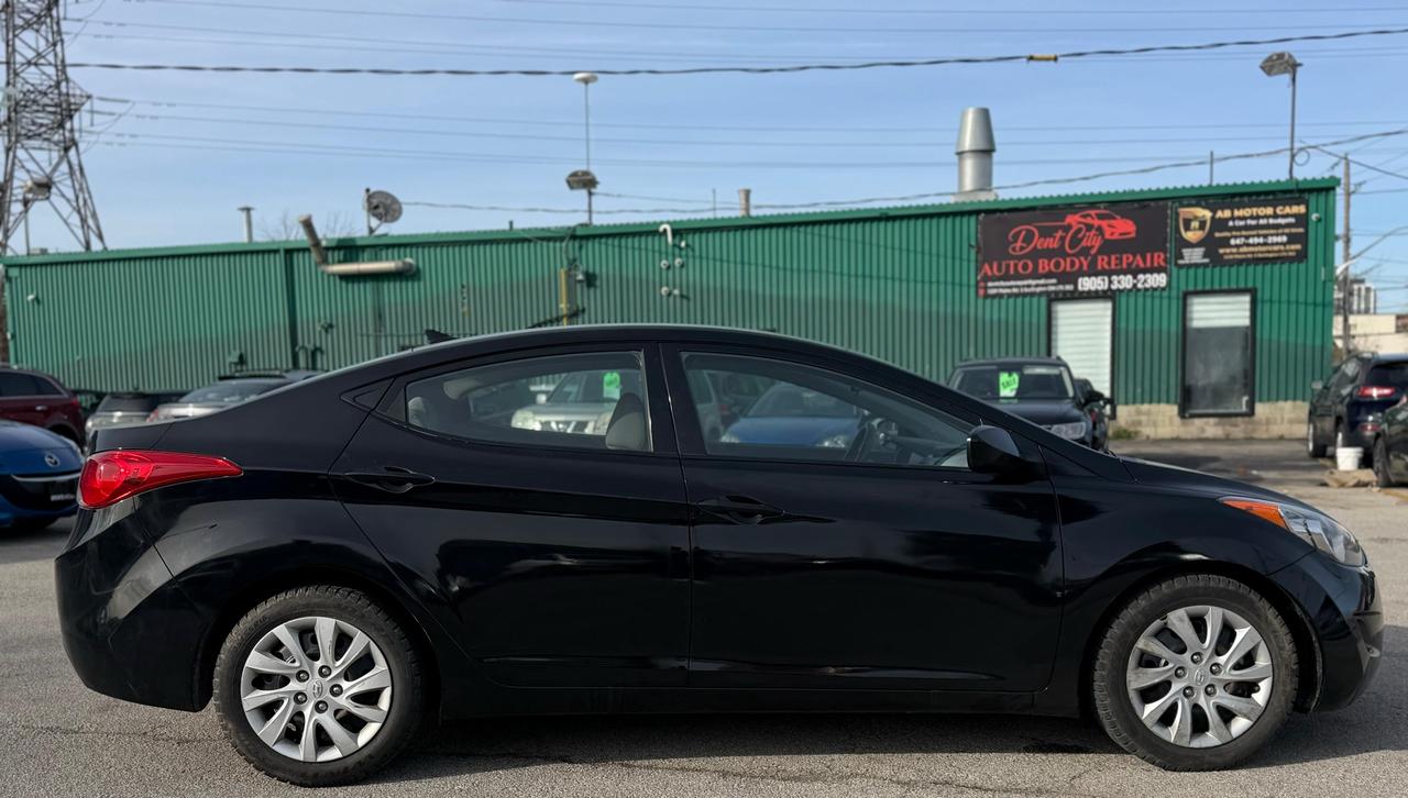 2013 Hyundai Elantra GL Photo