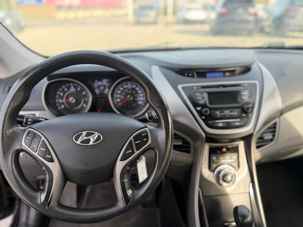 2013 Hyundai Elantra GL Photo