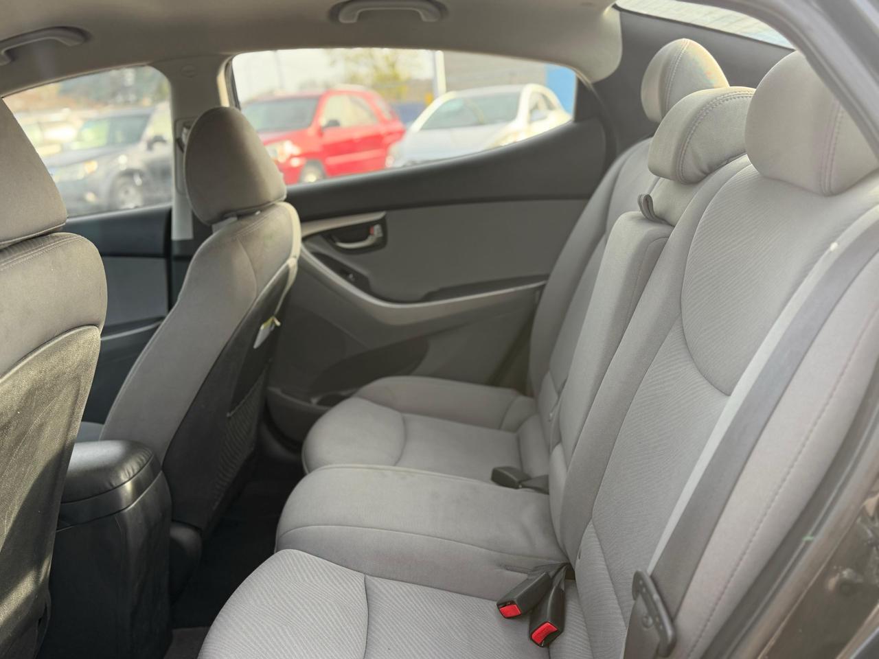 2013 Hyundai Elantra GL Photo