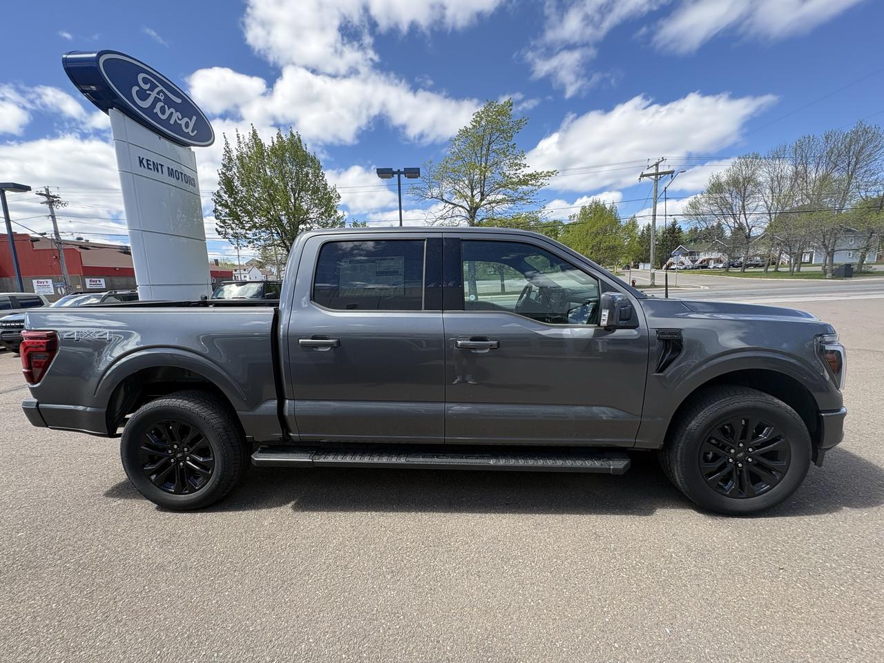 2026 Ford F-150 Lariat Photo3