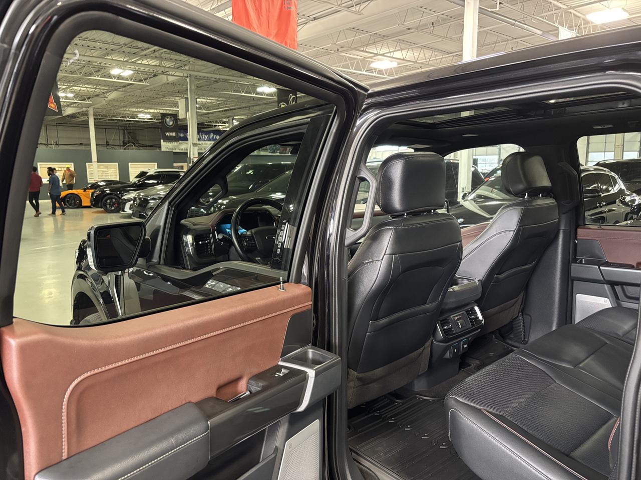2022 Ford F-150 LARIAT|V8|4WD|SUPERCREW|NAV|BROWNLEATHER|PANOROOF| Photo
