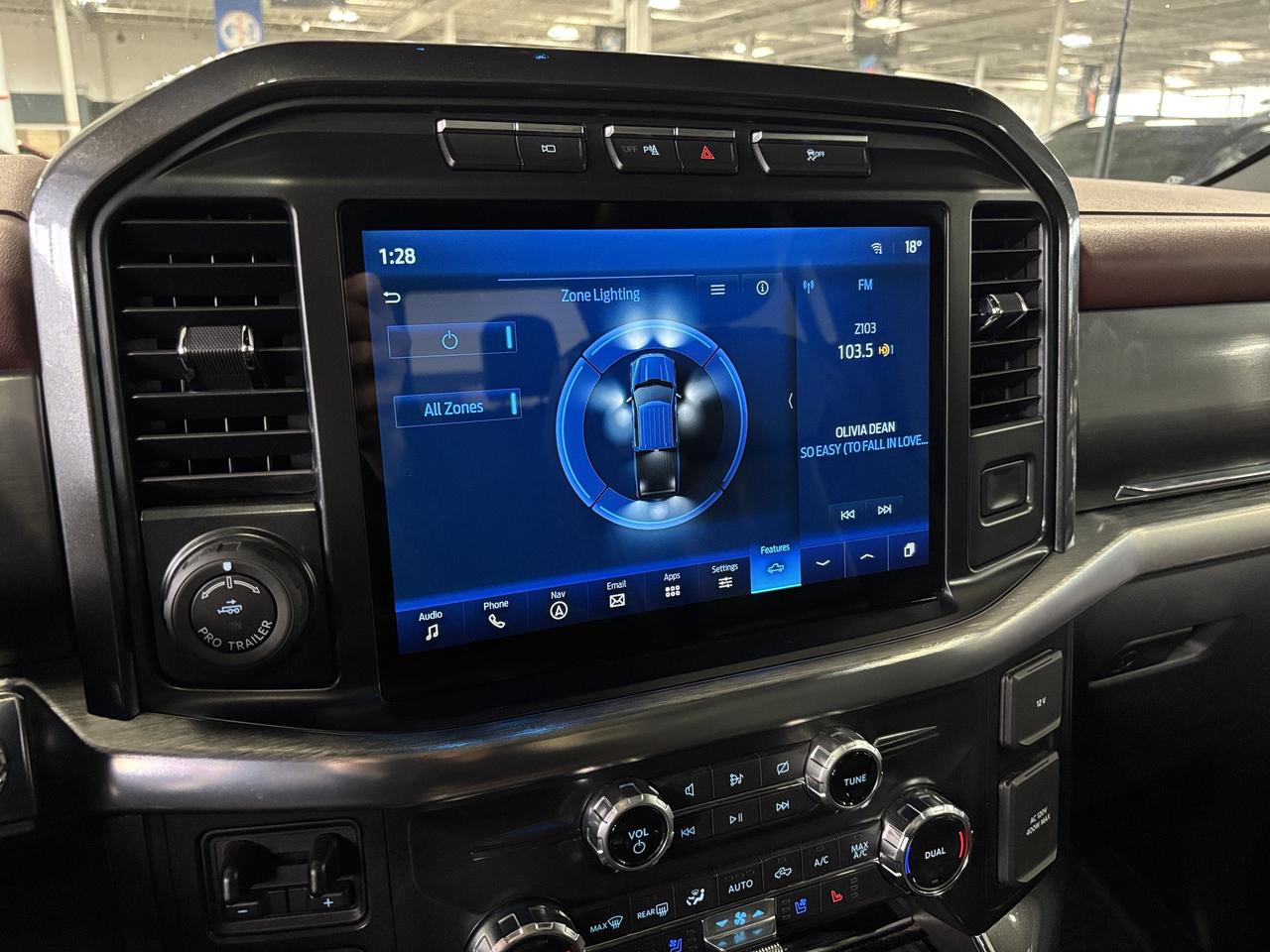 2022 Ford F-150 LARIAT|V8|4WD|SUPERCREW|NAV|BROWNLEATHER|PANOROOF| Photo