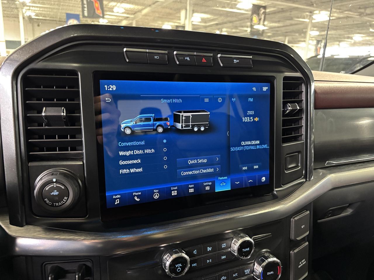 2022 Ford F-150 LARIAT|V8|4WD|SUPERCREW|NAV|BROWNLEATHER|PANOROOF| Photo