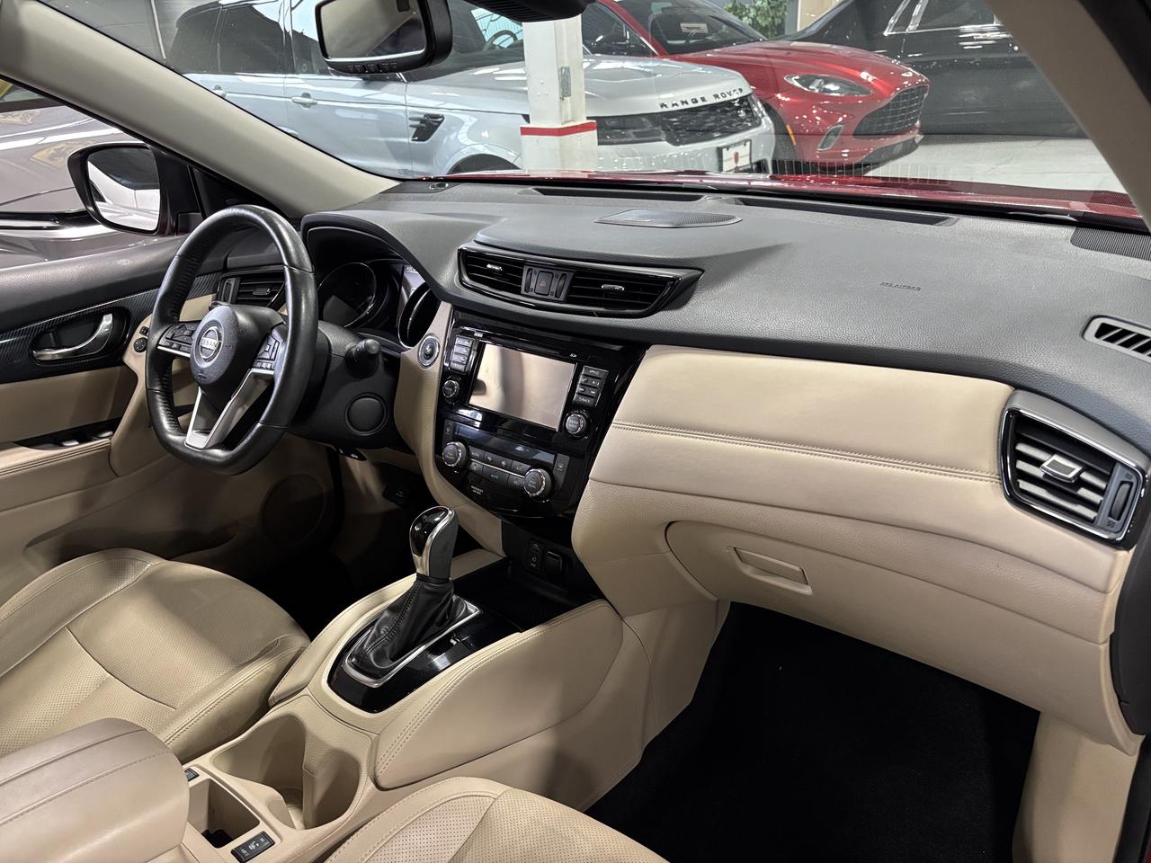 2017 Nissan Rogue SL AWD|NAV|BOSE|360CAM|CREAMLEATHER|PANOROOF|ALLOY Photo