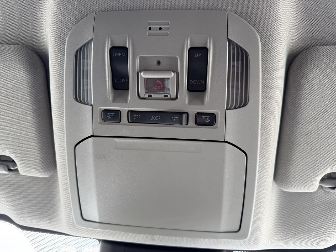 2021 Toyota Highlander XLE AWD Photo