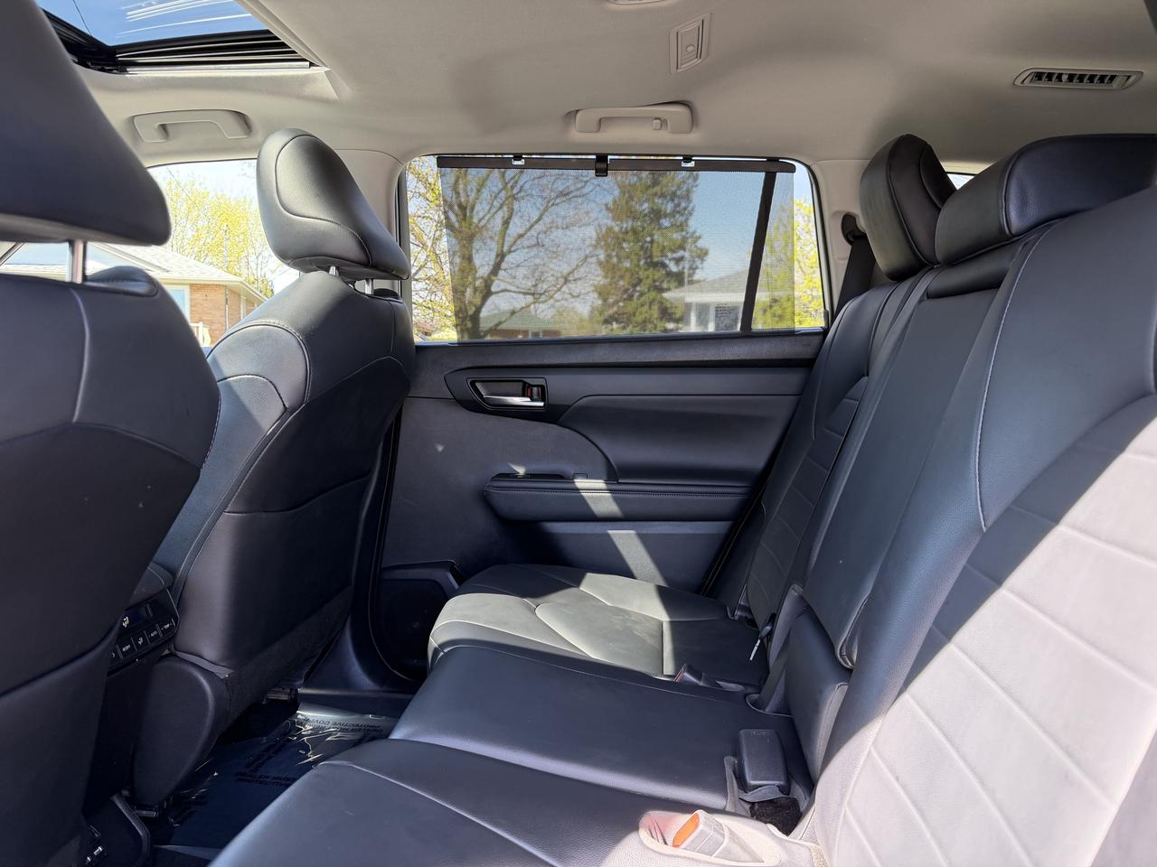2021 Toyota Highlander XLE AWD Photo