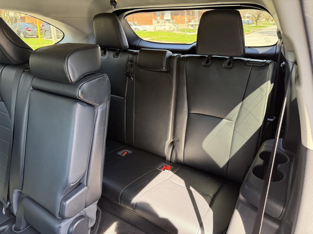 2021 Toyota Highlander XLE AWD Photo