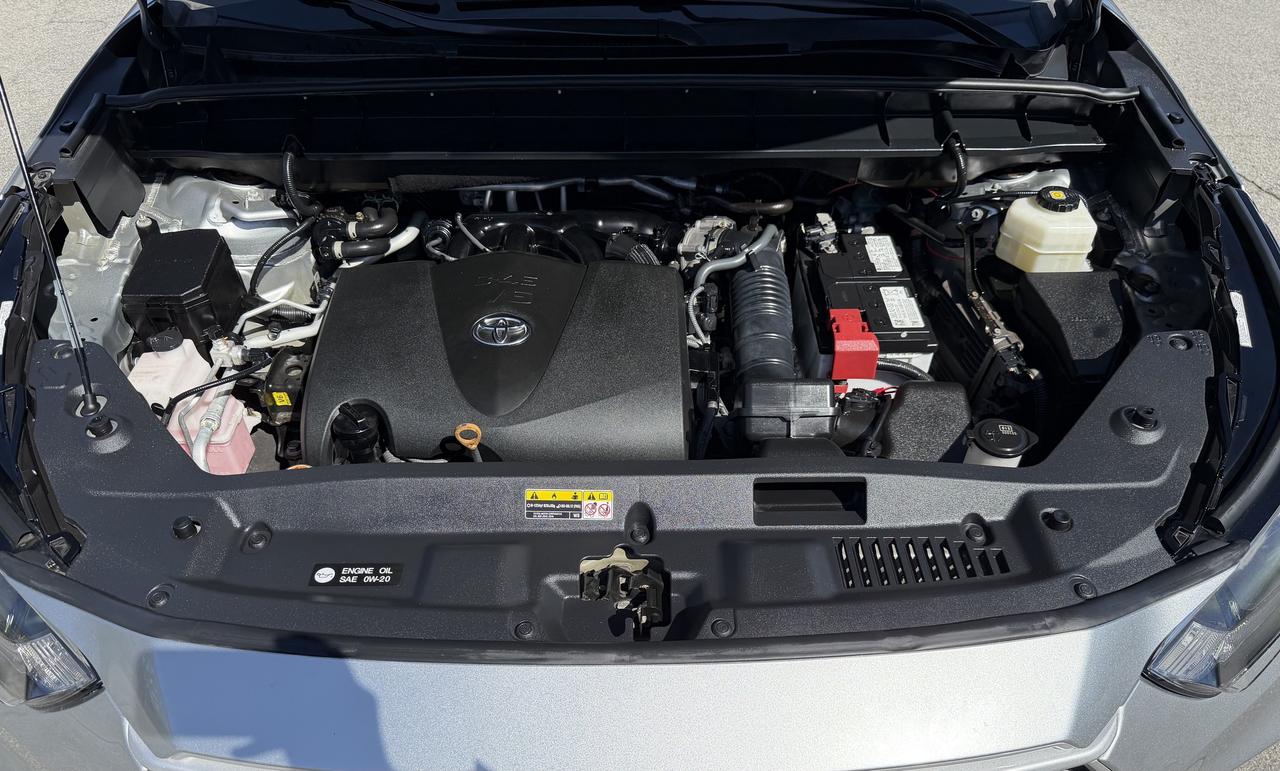 2021 Toyota Highlander XLE AWD Photo