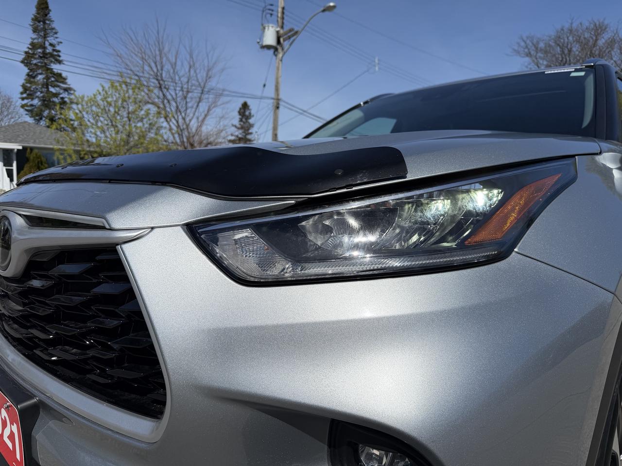 2021 Toyota Highlander XLE AWD Photo