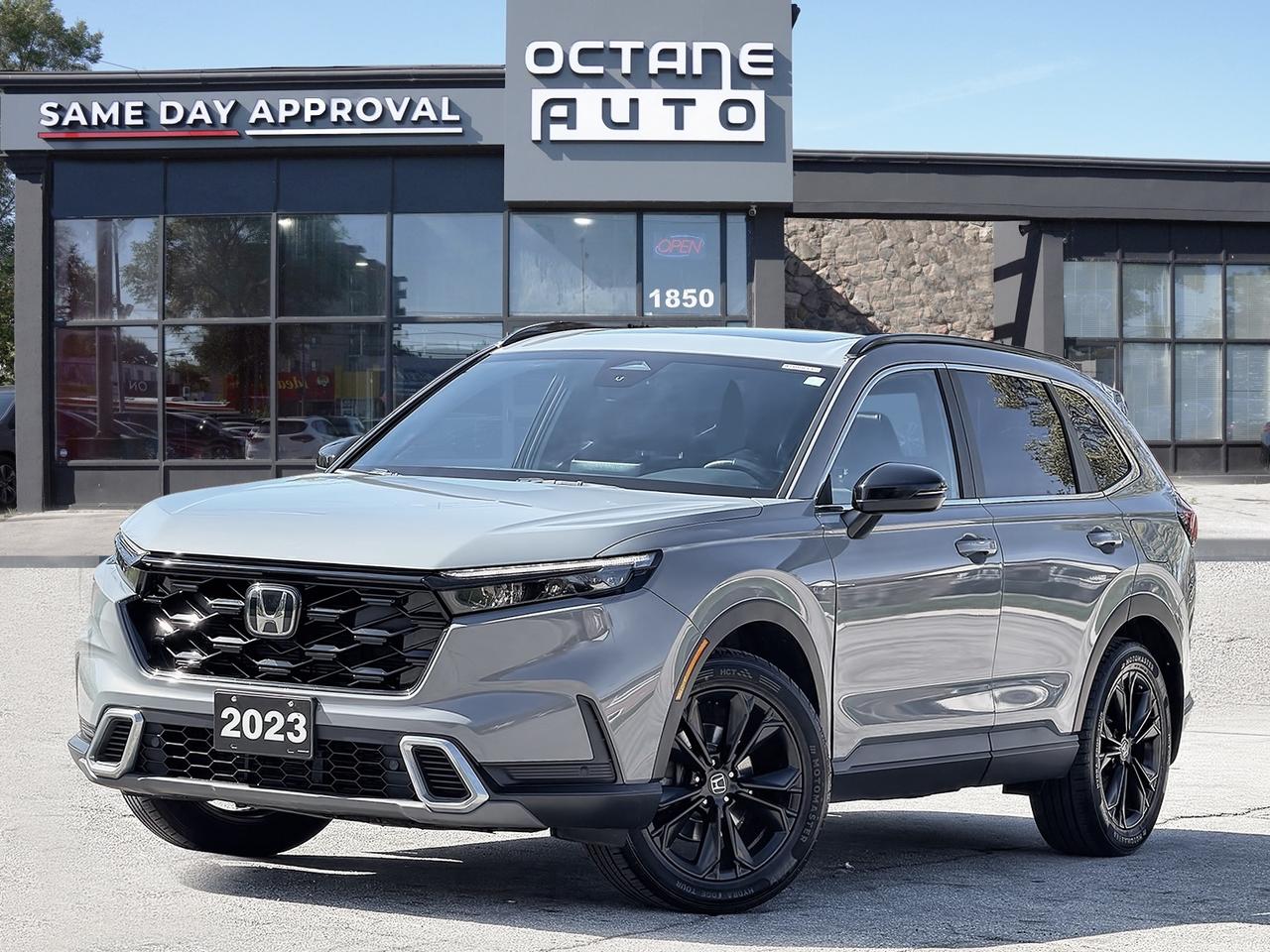 2023 Honda CR-V Hybrid Touring AWD - Photo #1