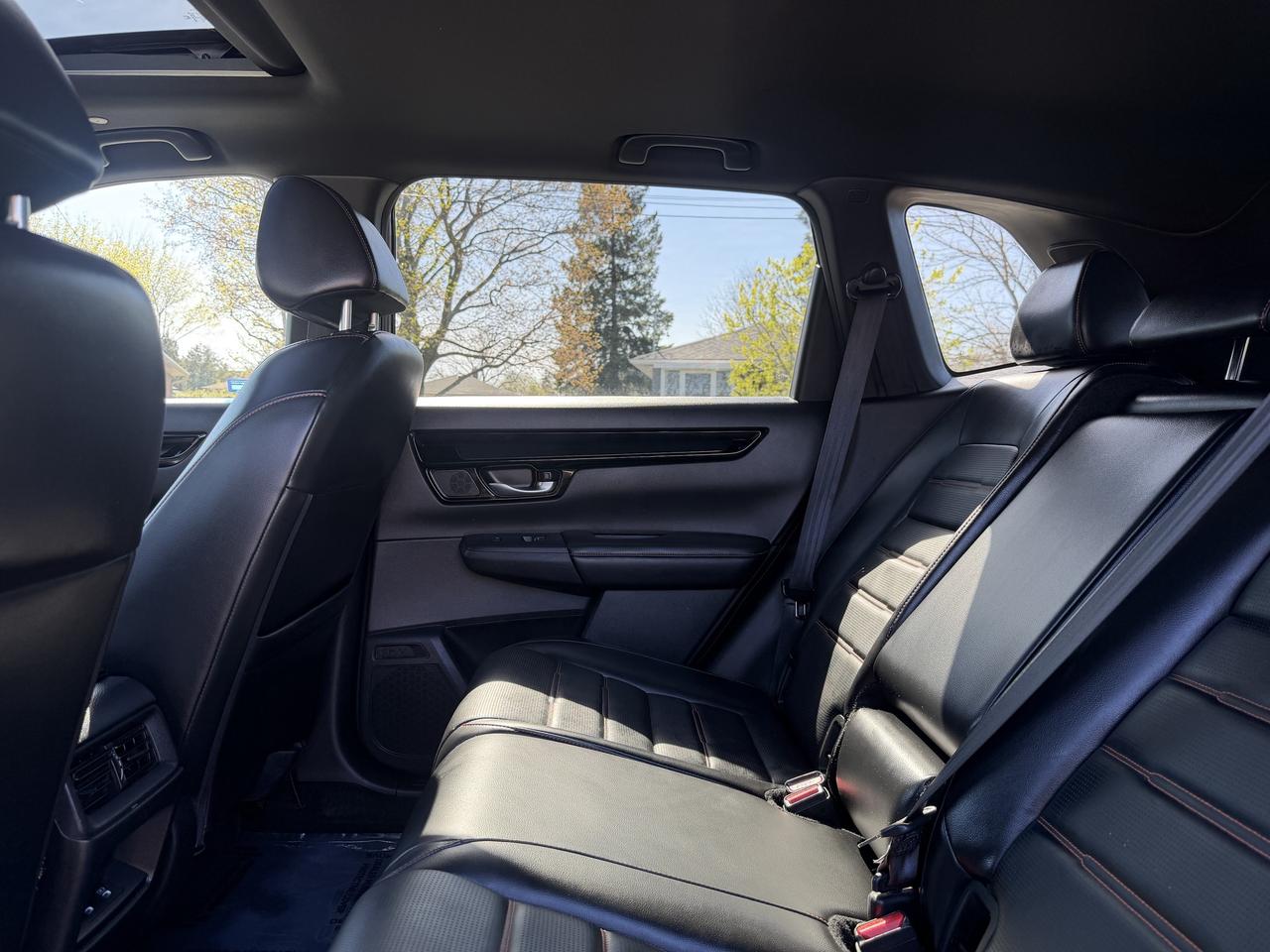 2023 Honda CR-V Hybrid Touring AWD Photo