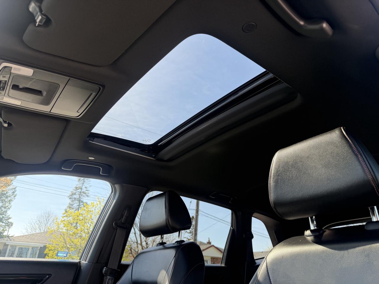 2023 Honda CR-V Hybrid Touring AWD Photo