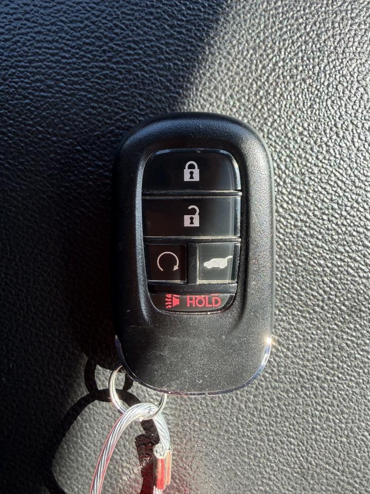 2023 Honda CR-V Hybrid Touring AWD Photo