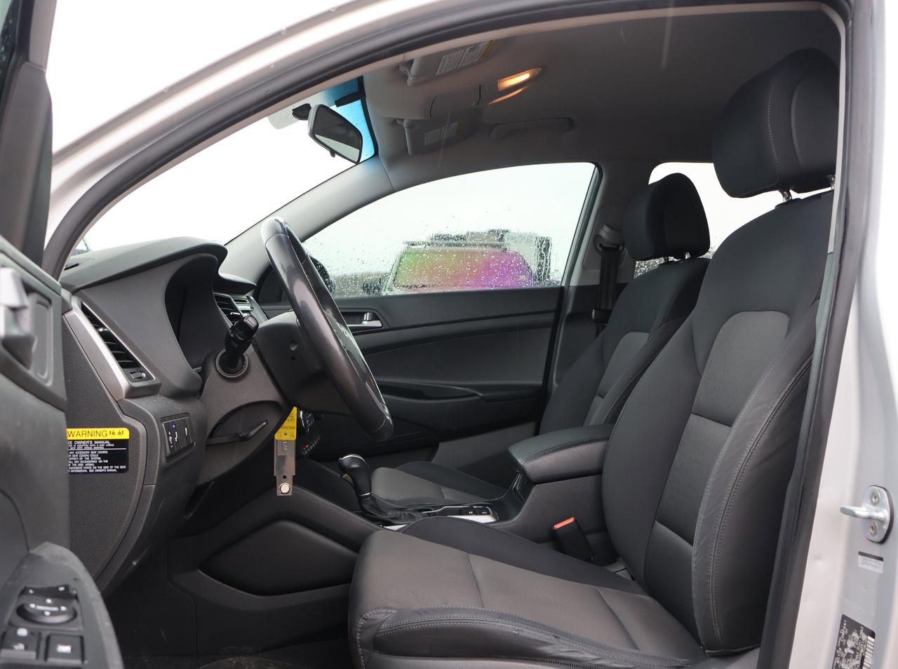 2017 Hyundai Tucson Premium | | CD Player | Photo