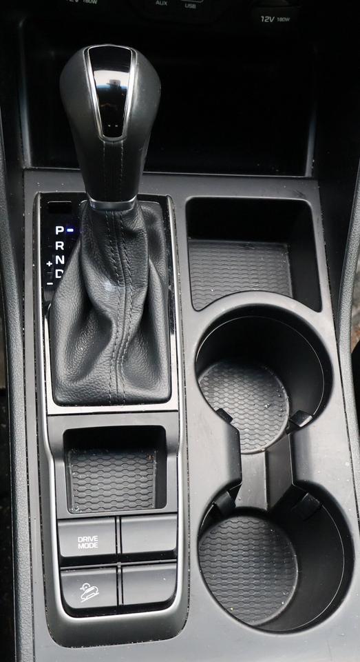 2017 Hyundai Tucson Premium | | CD Player | Photo