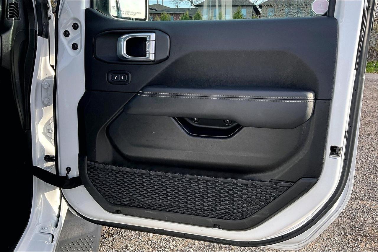 2023 Jeep Wrangler Sahara V6 |SkyTop |McKinley Leather |BlindSpot|4X4 Photo