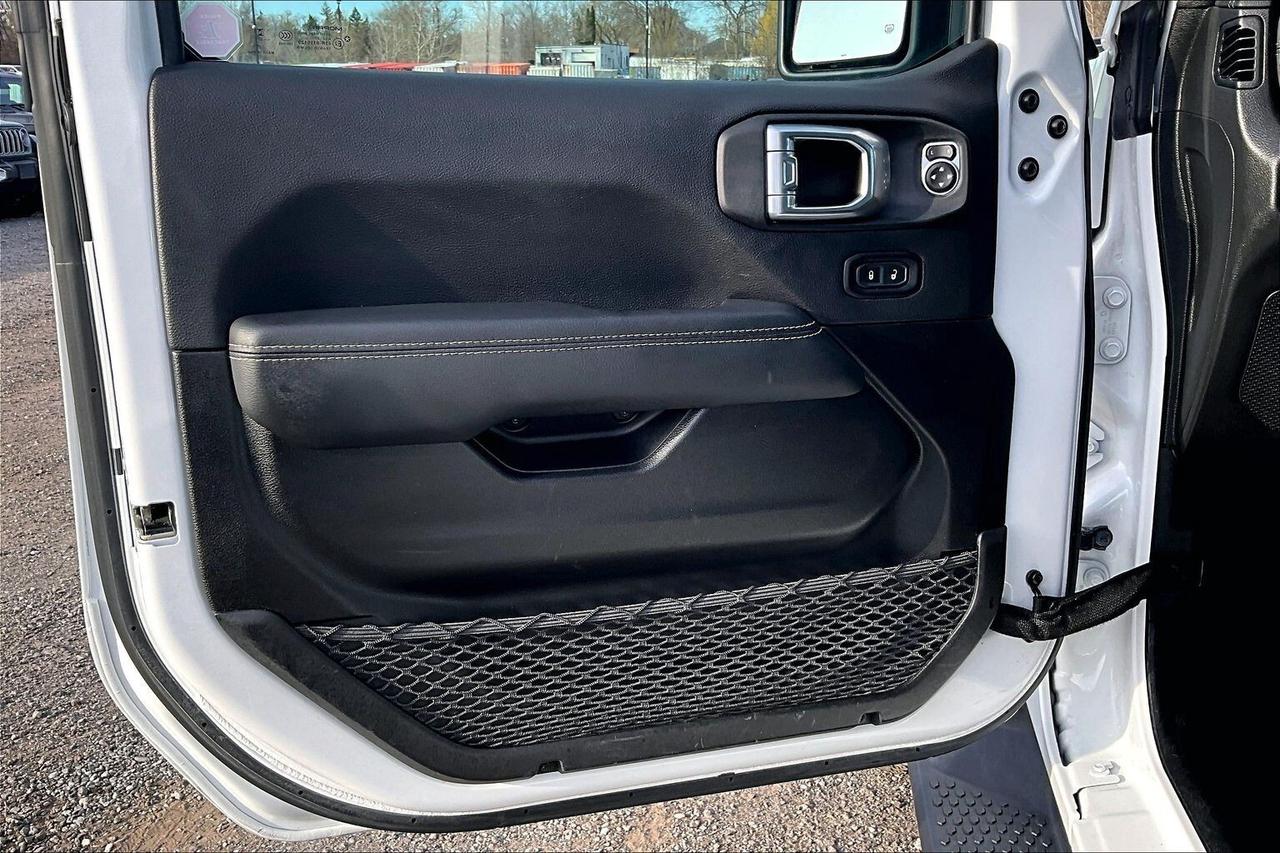 2023 Jeep Wrangler Sahara V6 |SkyTop |McKinley Leather |BlindSpot|4X4 Photo