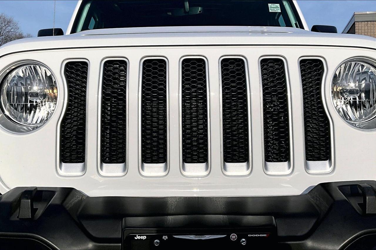 2023 Jeep Wrangler Sahara V6 |SkyTop |McKinley Leather |BlindSpot|4X4 Photo