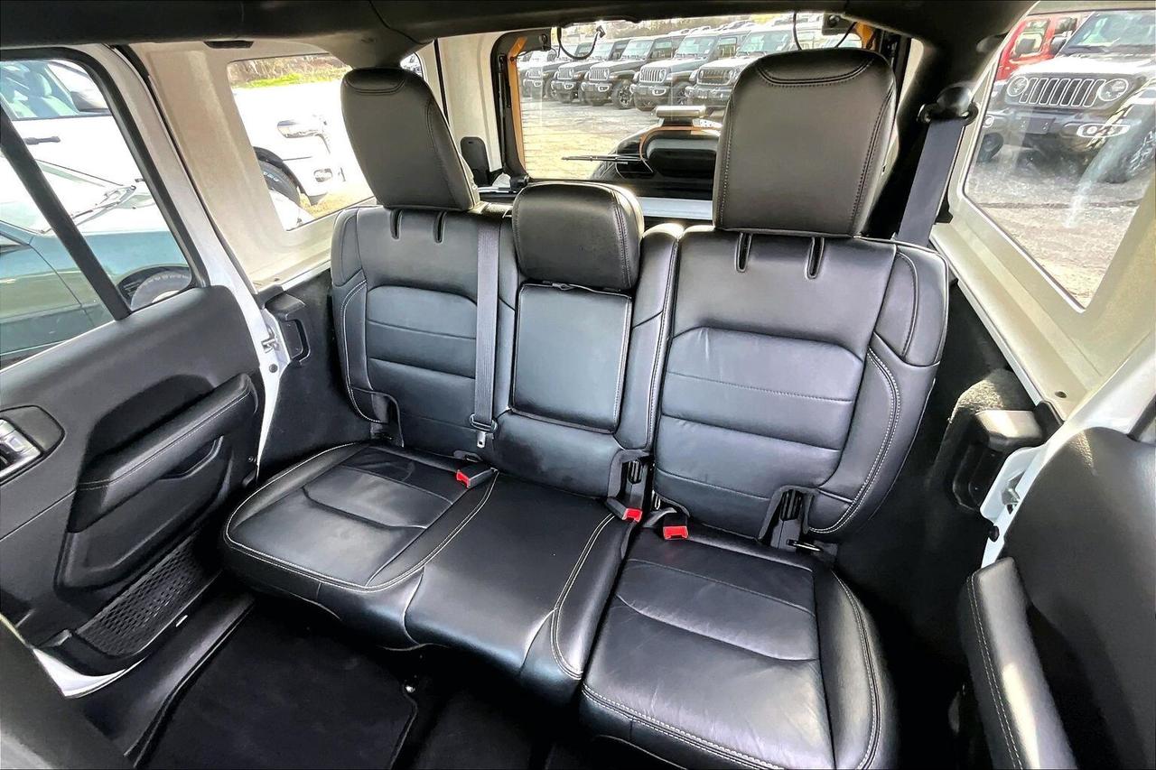 2023 Jeep Wrangler Sahara V6 |SkyTop |McKinley Leather |BlindSpot|4X4 Photo
