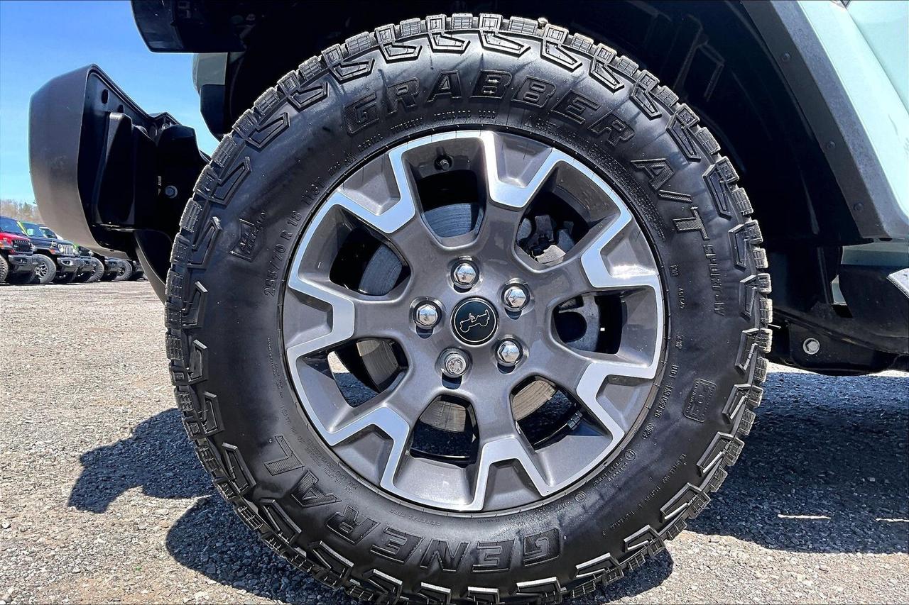 2024 Jeep Wrangler Sahara V6 |Skytop |McKinley Leather |Alpine | 4X4 Photo