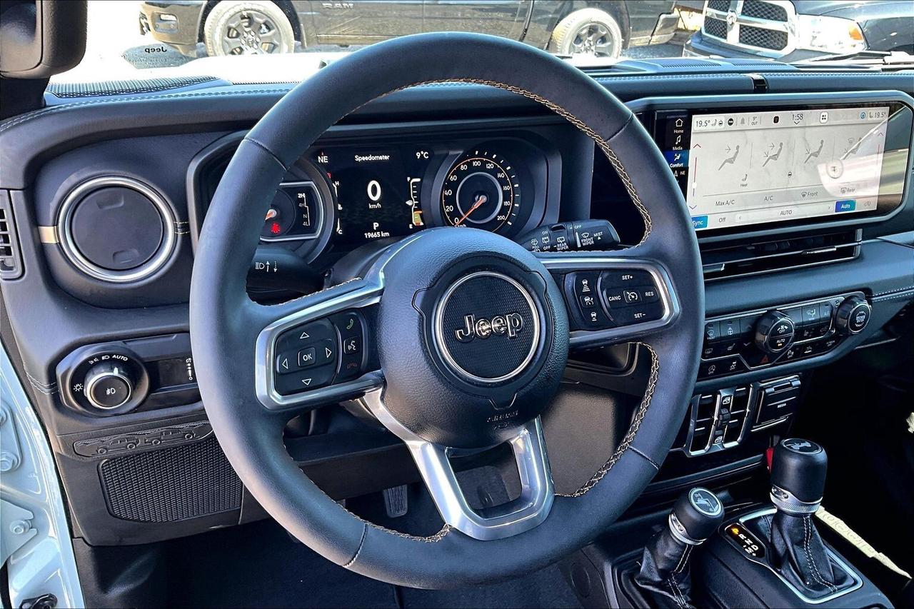 2024 Jeep Wrangler Sahara V6 |Skytop |McKinley Leather |Alpine | 4X4 Photo