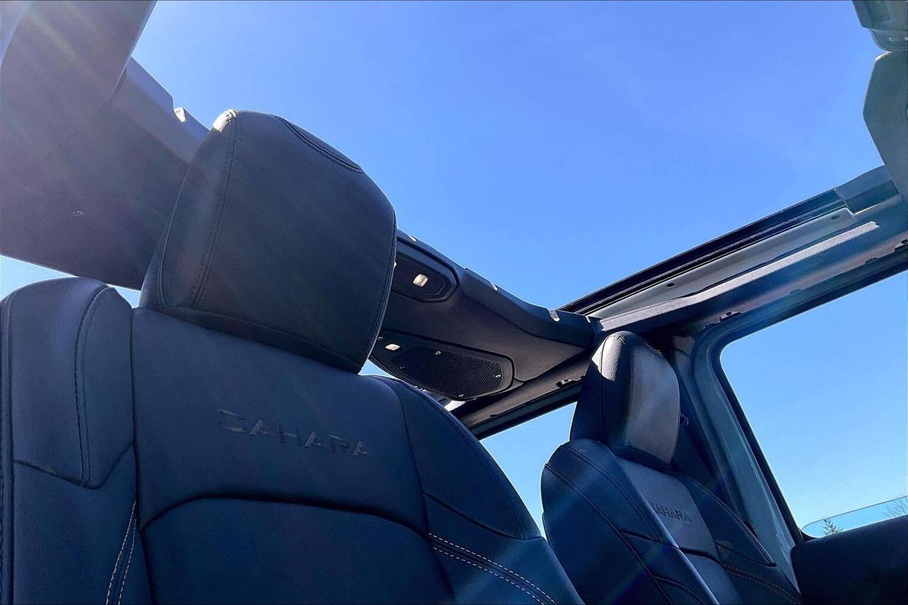 2024 Jeep Wrangler Sahara V6 |Skytop |McKinley Leather |Alpine | 4X4 Photo