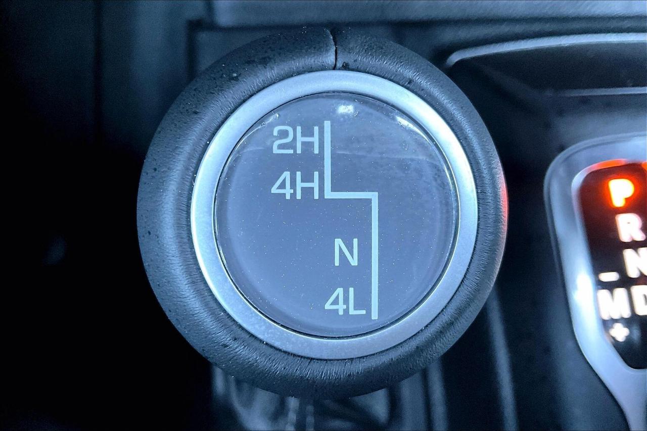 2024 Jeep Wrangler Sahara V6 |Skytop |McKinley Leather |Alpine | 4X4 Photo