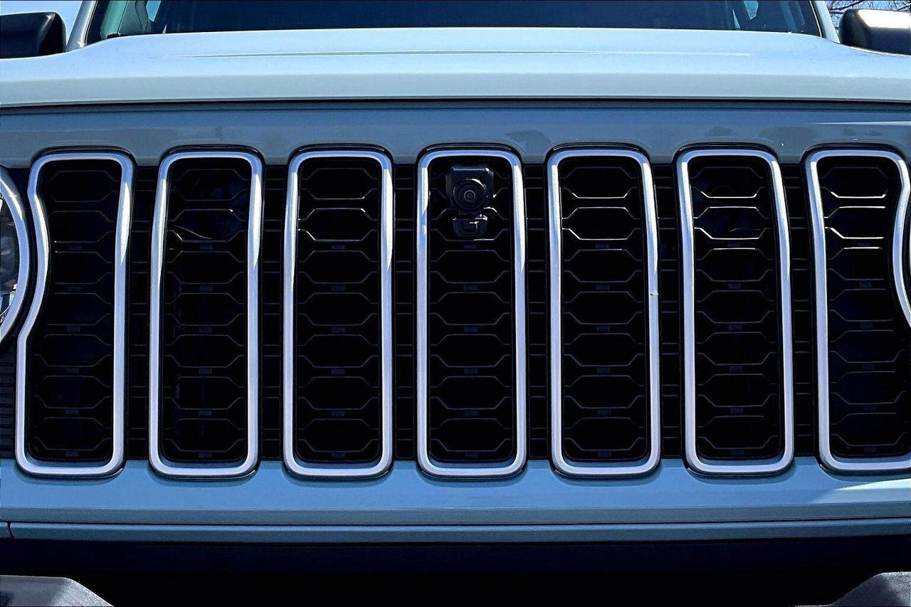 2024 Jeep Wrangler Sahara V6 |Skytop |McKinley Leather |Alpine | 4X4 Photo